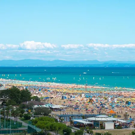 Apartment Elegant And Bright Near The Bibione