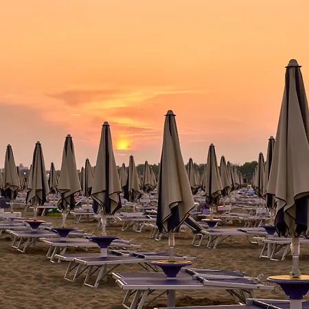Apartment Elegant And Bright Near The Bibione
